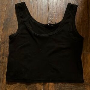 Black Sleeveless Women's Cropped Tank Top
